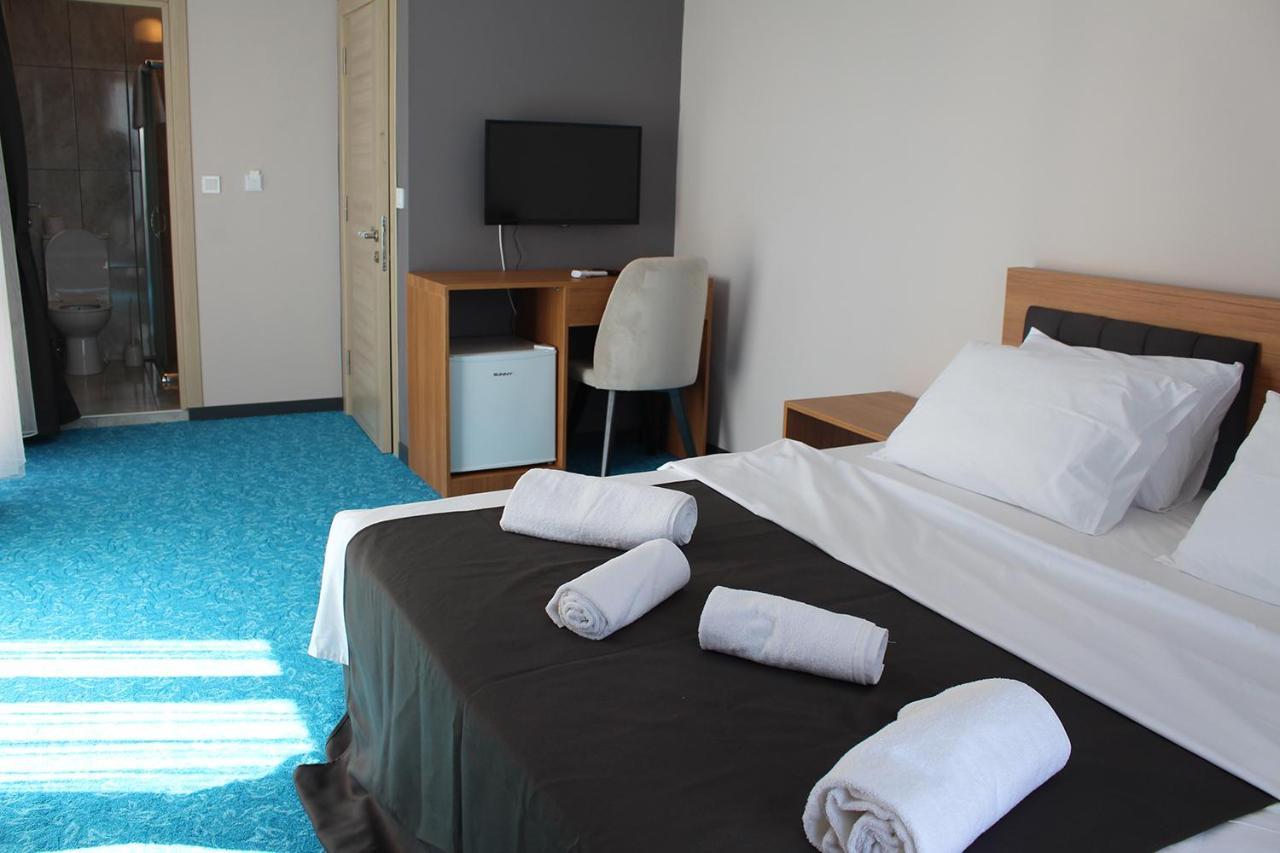 Silver Continent Hostel Silivri Eksteriør billede