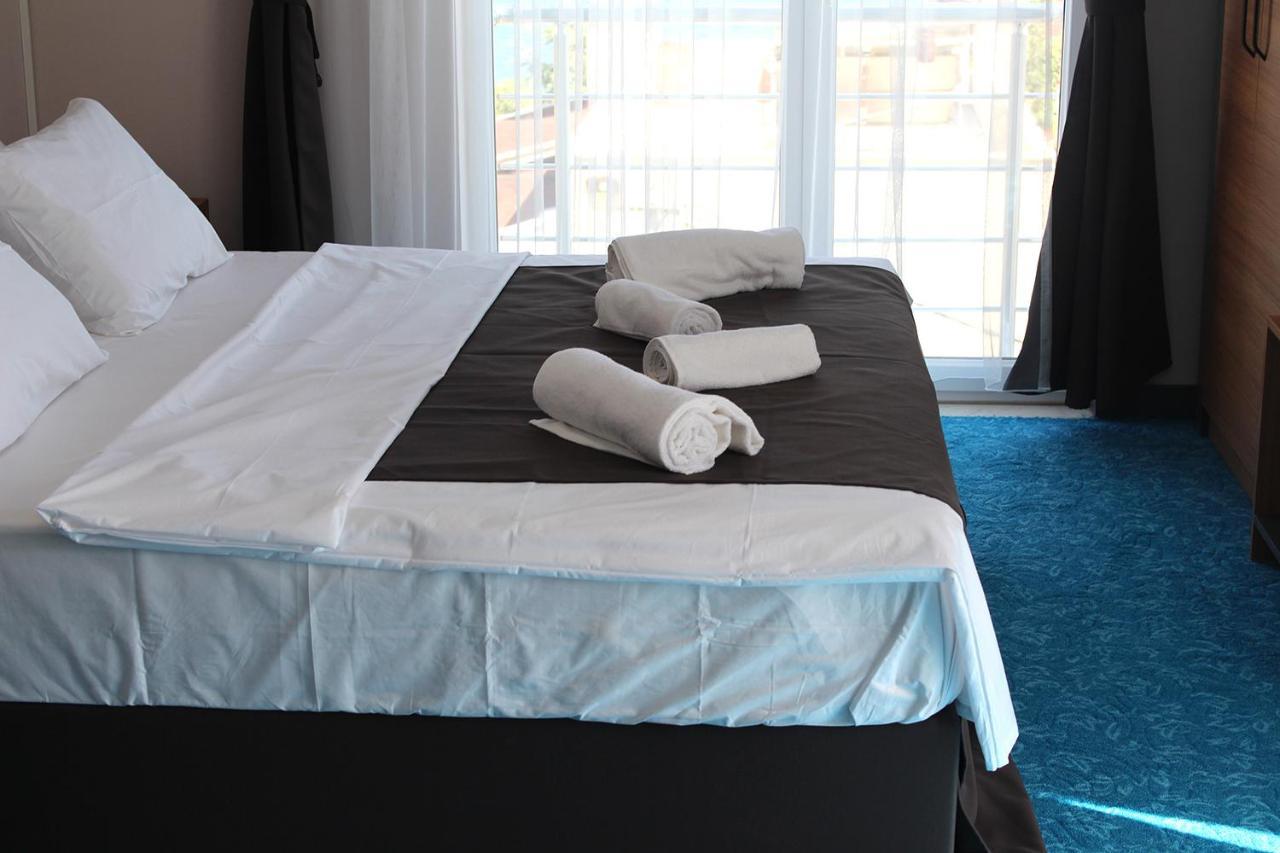 Silver Continent Hostel Silivri Eksteriør billede